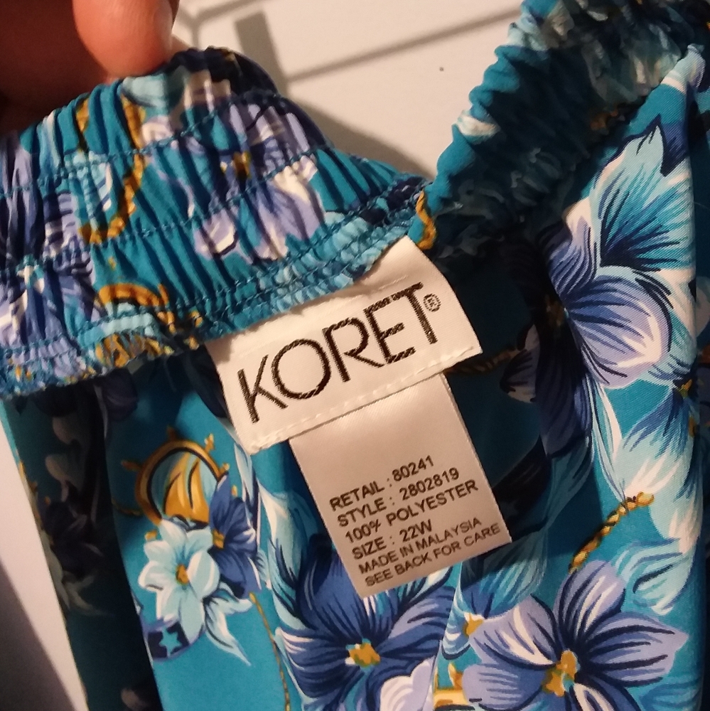 KORET 2 pc plus size floral Skirt & Shirt - Picture 6 of 8